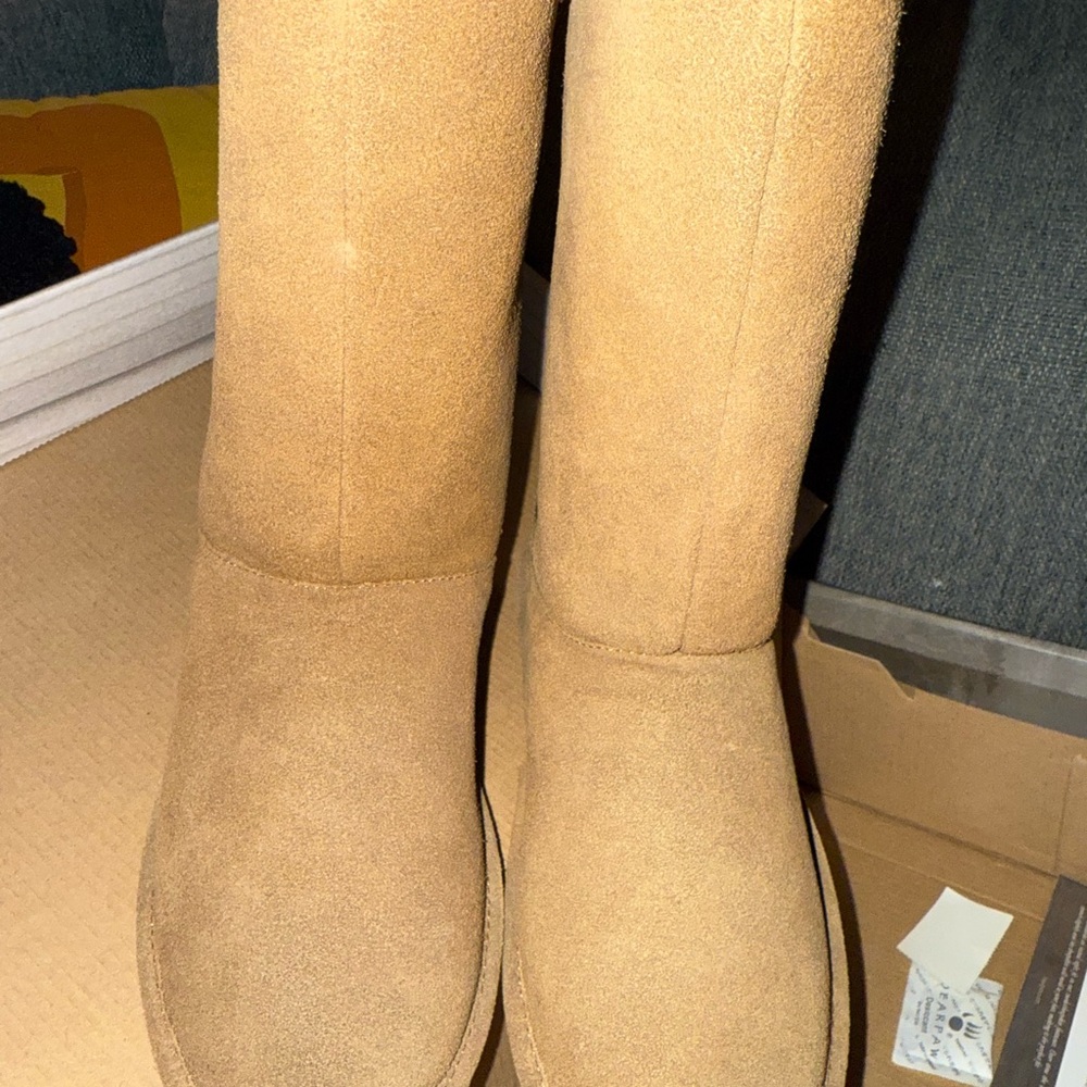 BearPaw Kids Tan Suede Boots